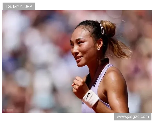 郑钦文逆转连胜挺进大满贯32强